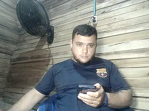 Snapshot of Arcangel_05 chatting on May 9, 2026, 4:39 am Arcangel 05 online show from May 9, 2026, 4:39 am