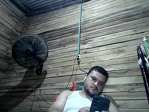 Snapshot of Arcangel_05 chatting on June 16, 2026, 3:31 am Arcangel 05 online show from June 16, 2026, 3:31 am