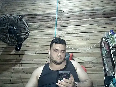 Snapshot of Arcangel_05 chatting on July 3, 2026, 4:41 am Arcangel 05 online show from July 3, 2026, 4:41 am