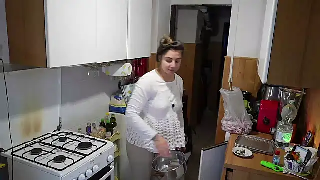 VanessaDoyle online show from September 8, 2025, 4:28 pm