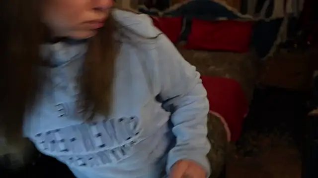 VanessaDoyle online show from November 16, 2025, 8:31 am