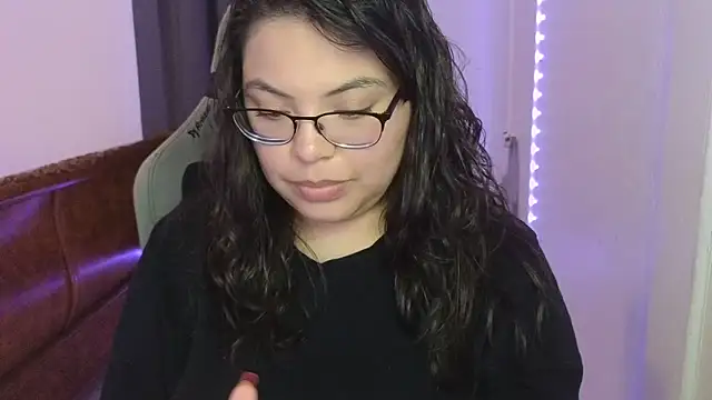 Snapshot of drizzypeach602 chatting on October 18, 2025, 1:30 am drizzypeach602 online show from October 18, 2025, 1:30 am