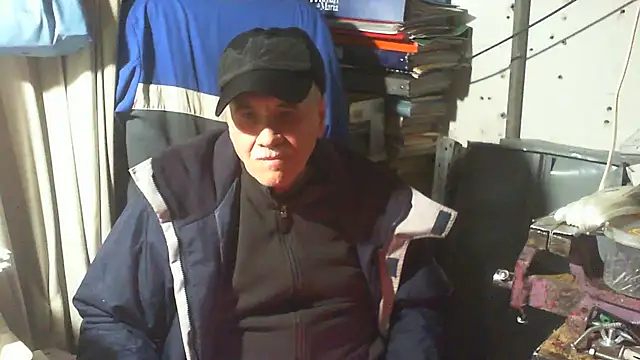 nonnomaturobisex online show from January 7, 2026, 8:39 am