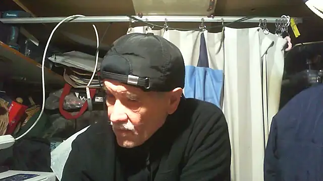 nonnomaturobisex online show from February 22, 2026, 9:41 am