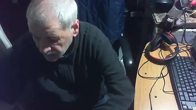 nonnomaturobisex online show from April 9, 2026, 7:58 am