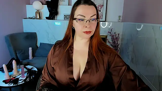 MrsIngrid online show from April 19, 2026, 3:11 pm