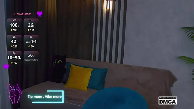 Snapshot of Holl1Would chatting on March 16, 2025, 8:11 pm Holl1Would online show from March 16, 2025, 8:11 pm