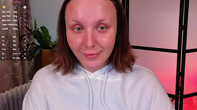 LianaFord online show from April 14, 2026, 4:29 am