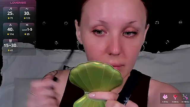 Snapshot of LianaFord chatting on May 17, 2026, 7:17 am LianaFord online show from May 17, 2026, 7:17 am