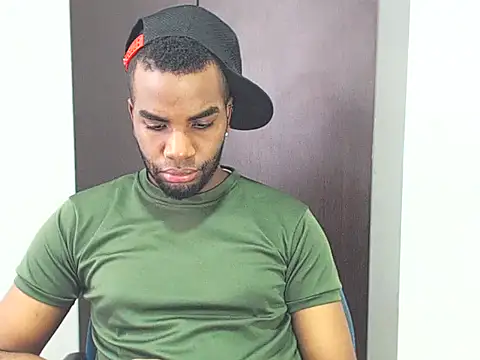 Rene hotman online show from March 3, 2025, 7:39 pm