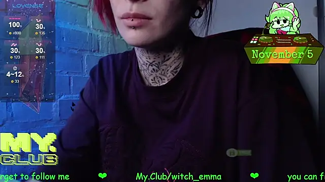 Snapshot of Witch_Emma chatting on November 5, 2025, 7:52 am Witch Emma online show from November 5, 2025, 7:52 am