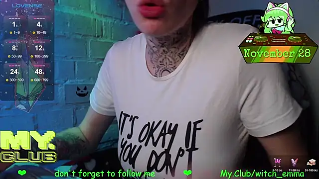 Snapshot of Witch_Emma chatting on November 28, 2025, 3:58 pm Witch Emma online show from November 28, 2025, 3:58 pm