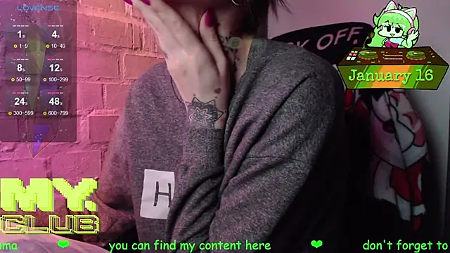 Snapshot of Witch_Emma chatting on January 16, 2026, 8:18 am Witch Emma online show from January 16, 2026, 8:18 am