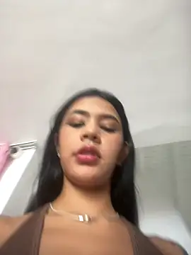 Snapshot of AntonellaRossi chatting on April 22, 2026, 7:59 pm AntonellaRossi online show from April 22, 2026, 7:59 pm