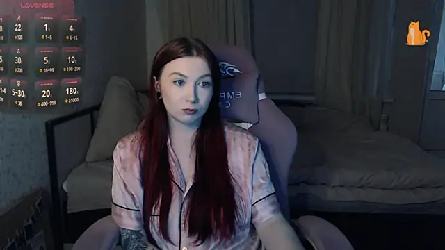 Cute lina online show from March 10, 2025, 3:41 pm