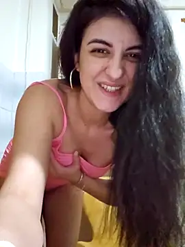 NathalieDream online show from February 28, 2025, 11:45 pm