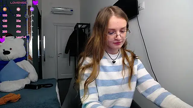 KateJonson online show from January 15, 2025, 8:30 am