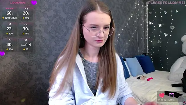 KateJonson online show from February 16, 2026, 1:51 pm