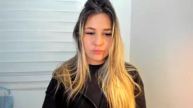 Snapshot of Lana_Sofia1 chatting on April 24, 2026, 2:25 am Lana Sofia1 online show from April 24, 2026, 2:25 am