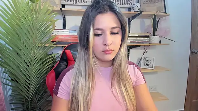 Snapshot of Lana_Sofia1 chatting on May 23, 2026, 2:06 am Lana Sofia1 online show from May 23, 2026, 2:06 am