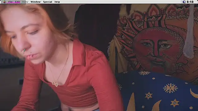 Snapshot of Kryptosworld chatting on February 3, 2025, 7:42 pm Kryptosworld online show from February 3, 2025, 7:42 pm