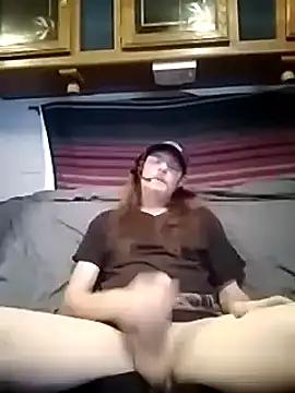 Snapshot of truckerlove69 chatting on January 3, 2025, 4:16 pm truckerlove69 online show from January 3, 2025, 4:16 pm