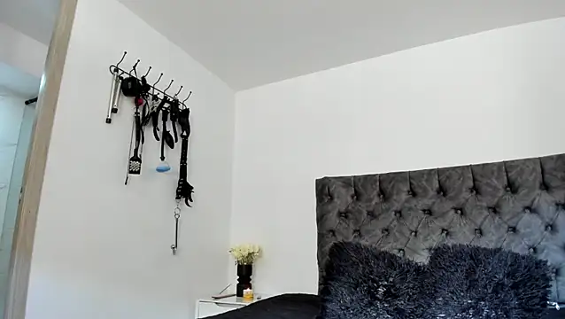 sweet  wild online show from June 20, 2026, 9:39 pm