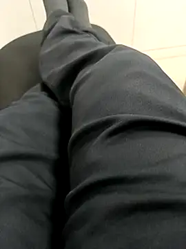 Desi Londa 143 online show from February 27, 2025, 7:01 am