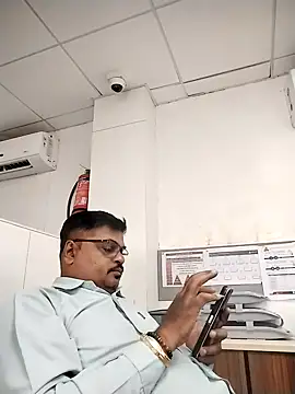 Desi Londa 143 online show from October 8, 2025, 4:54 am