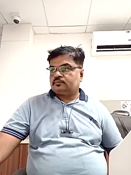 Desi Londa 143 online show from October 18, 2025, 4:04 am