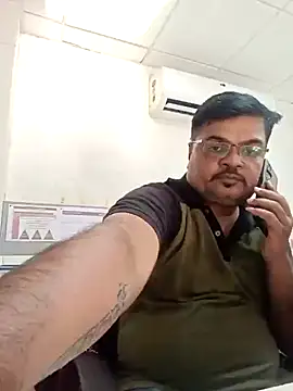 Desi Londa 143 online show from November 15, 2025, 10:23 am