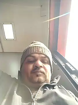 Snapshot of Desi_Londa_143 chatting on January 10, 2026, 5:31 am Desi Londa 143 online show from January 10, 2026, 5:31 am