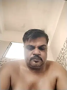 Desi Londa 143 online show from June 14, 2026, 4:47 am