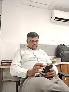 Desi Londa 143 online show from July 7, 2026, 5:10 am