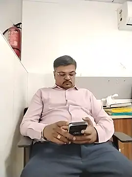 Desi Londa 143 online show from July 30, 2026, 6:12 am