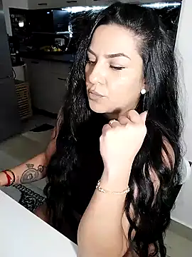 hot-babygirl online show from December 16, 2025, 8:25 pm