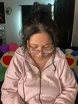 MsConejitaa online show from December 15, 2024, 3:42 pm