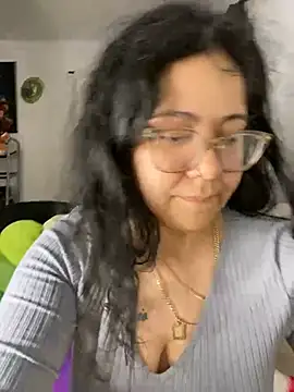 MsConejitaa online show from February 3, 2025, 2:55 pm