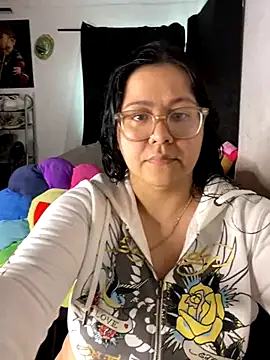 MsConejitaa online show from September 28, 2025, 4:23 pm