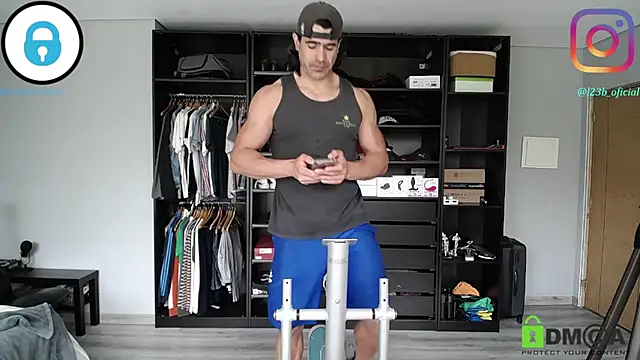 samricci21 online show from April 7, 2026, 8:26 am