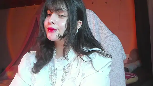 Snapshot of Renooh chatting on March 6, 2025, 1:37 am Renooh online show from March 6, 2025, 1:37 am