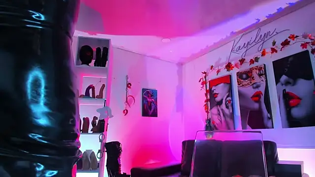 kayilyn online show from November 8, 2025, 11:54 am