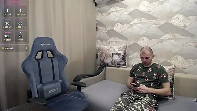 Snapshot of SerzhKorol1 chatting on May 16, 2026, 10:36 am SerzhKorol1 online show from May 16, 2026, 10:36 am