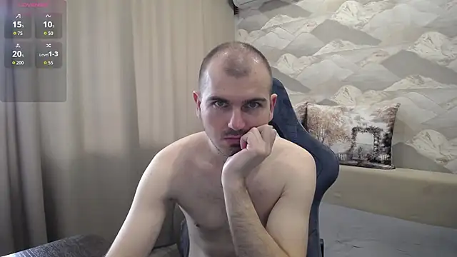 Snapshot of SerzhKorol1 chatting on May 18, 2026, 7:25 am SerzhKorol1 online show from May 18, 2026, 7:25 am