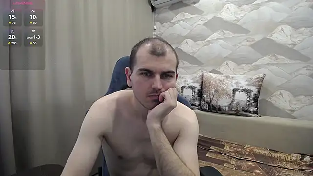 Snapshot of SerzhKorol1 chatting on June 9, 2026, 9:32 am SerzhKorol1 online show from June 9, 2026, 9:32 am