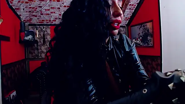 DommeBellatrix online show from October 25, 2025, 6:21 am