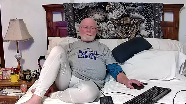 bigspike1960 online show from February 7, 2026, 11:19 pm