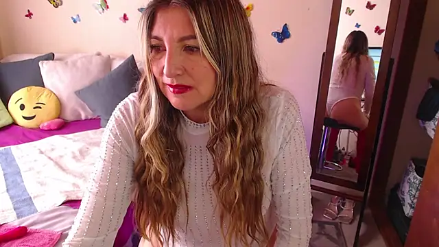 Jolie-Mature online show from January 26, 2025, 8:34 pm