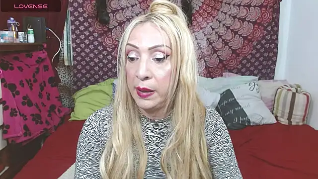 elena evans online show from March 19, 2025, 8:32 pm