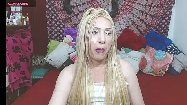 elena evans online show from September 30, 2025, 4:01 pm